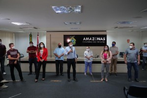 Wilson Lima anuncia injeção de R$ 220 milhões na economia com adiantamento do décimo terceiro dos servidores